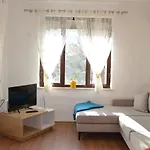Rh Center Apartamento *
