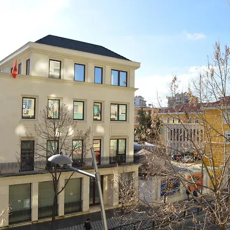 Rh Center Apartment