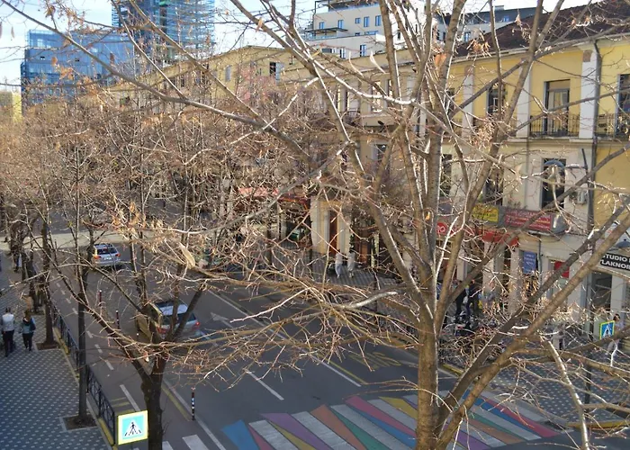 Rh Center * טיראנה