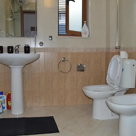 Apartment Rh Center Tirana