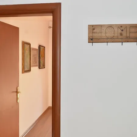 Apartment Rh Center Tirana