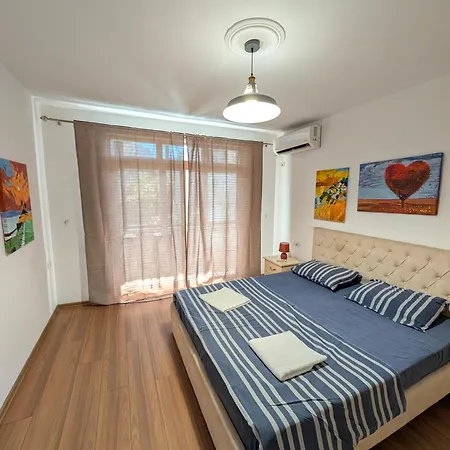 Rh Center Apartamento Tirana
